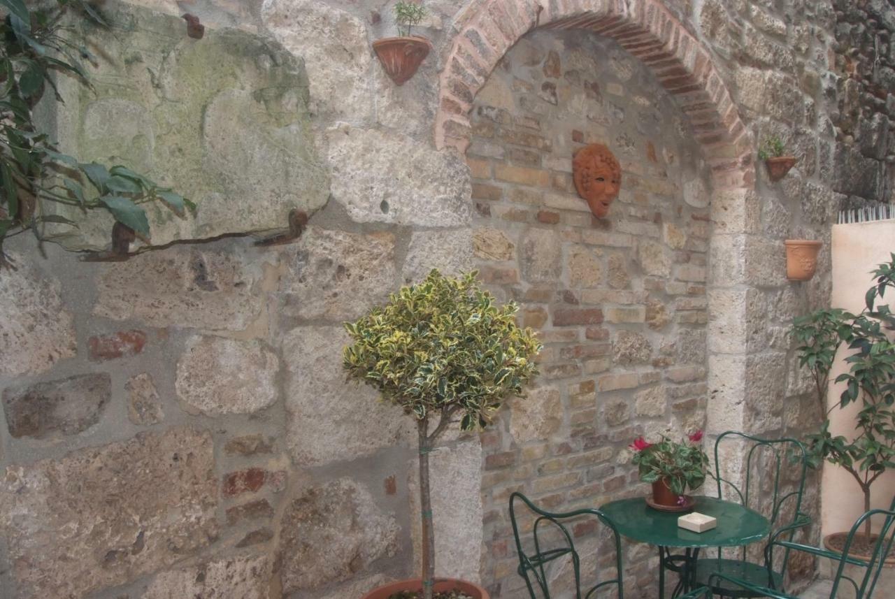 Piccola Corte Ascoli Piceno Exterior photo